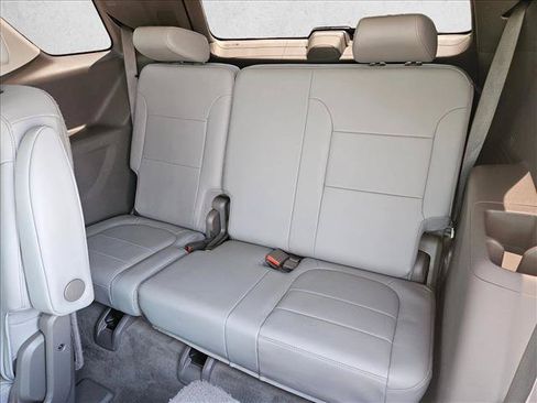 Used 2021 Chevrolet Traverse Premier AWD/4WD image 22