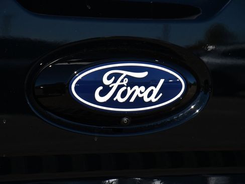 New 2025 Ford Maverick XL image 32