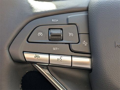 New 2025 Cadillac XT6 Luxury image 29