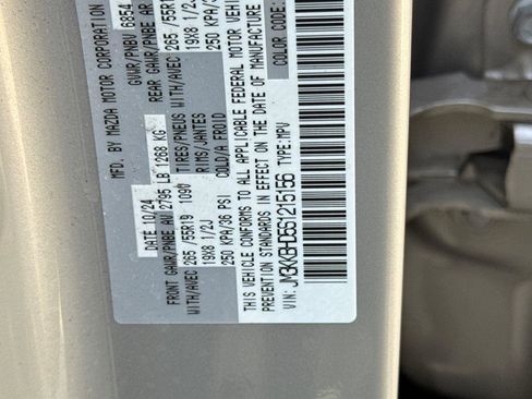 Certified 2025 MAZDA CX-90 3.3 Turbo w/ Preferred Package image 29