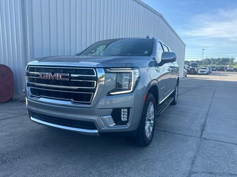 Used 2024 GMC Yukon XL SLT w/ SLT Premium Package AWD/4WD image 1