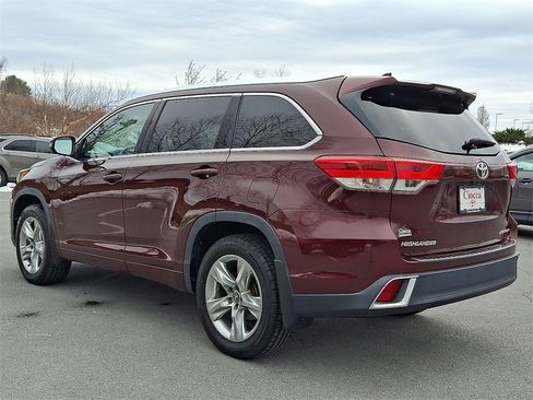 Used 2019 Toyota Highlander Limited image 7