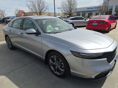Used 2023 Honda Accord EX image 11