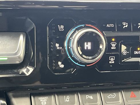 Certified 2024 GMC Sierra 2500 AT4 w/ Technology Package image 25