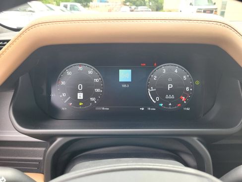 New 2026 Land Rover Defender 110 X AWD/4WD image 23