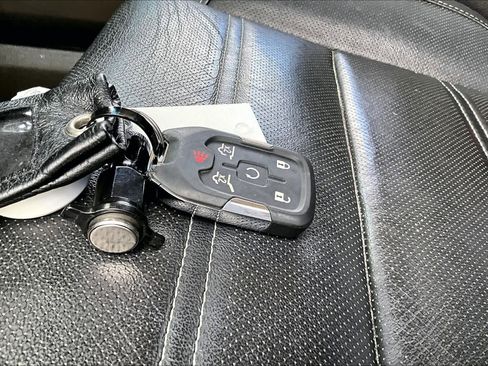 Used 2019 GMC Yukon Denali w/ Denali Ultimate Package image 15