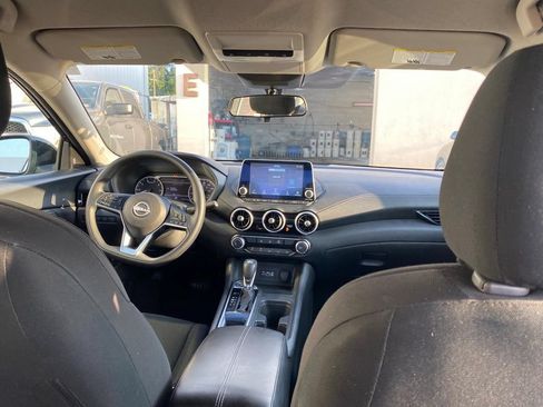 Used 2024 Nissan Sentra SV FWD image 12