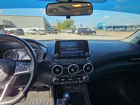 Used 2024 Nissan Sentra SR w/ SR Premium Package image 19