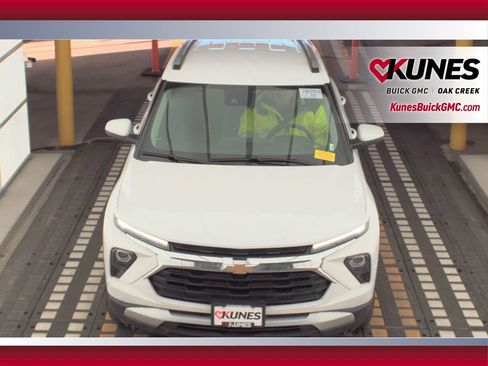 Used 2025 Chevrolet TrailBlazer LT image 19