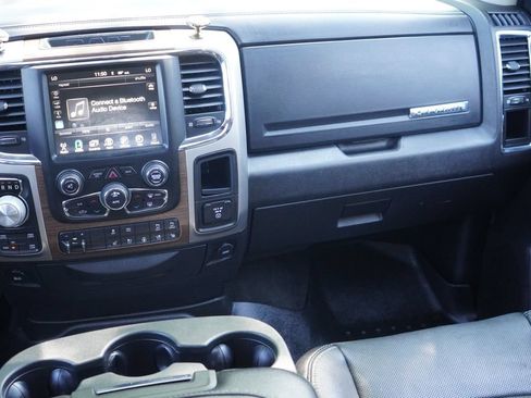 Used 2017 RAM 1500 Laramie w/ Convenience Group AWD/4WD image 27