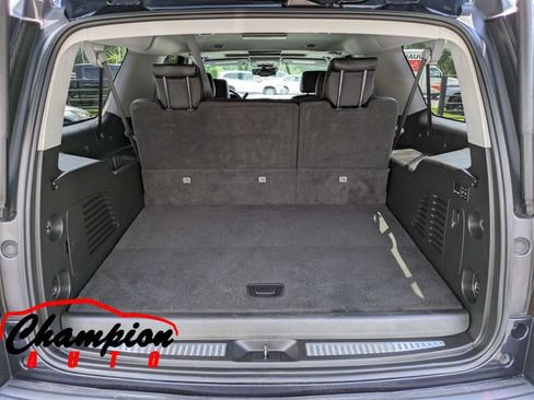 Used 2018 Chevrolet Suburban Premier AWD/4WD image 15