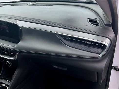 Used 2025 Buick Encore GX Preferred image 26