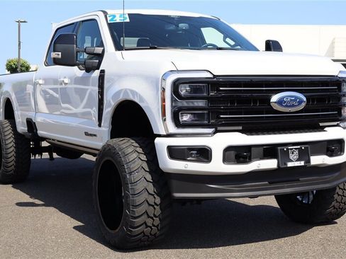 Used 2025 Ford F350 Platinum AWD/4WD image 8
