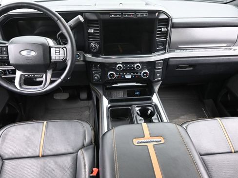 Used 2024 Ford F250 Platinum image 18