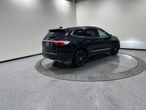 Used 2023 Buick Enclave Essence w/ Sport Touring Edition image 6