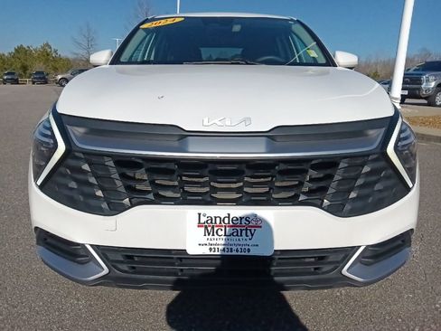 Used 2024 Kia Sportage LX image 8