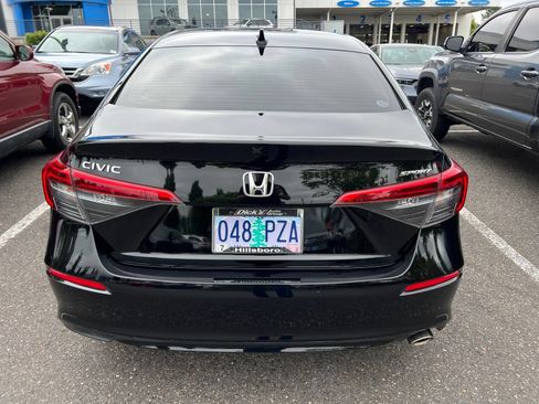 Used 2024 Honda Civic Sport image 5