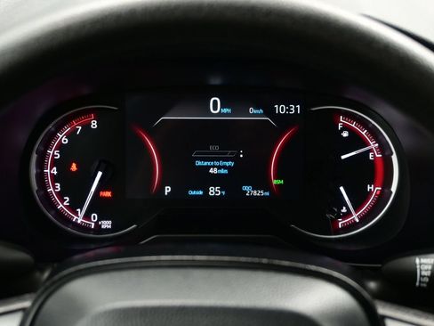 Used 2025 Toyota RAV4 XLE AWD/4WD image 24