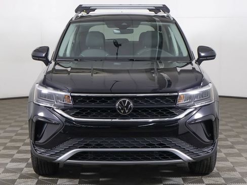 Used 2024 Volkswagen Taos SE w/ Taos Adventure Package (SXB) AWD/4WD image 12