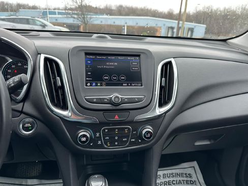 Used 2020 Chevrolet Equinox LT image 19