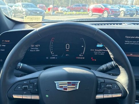 Certified 2024 Cadillac XT4 Premium Luxury w/ Cold Weather Package image 6