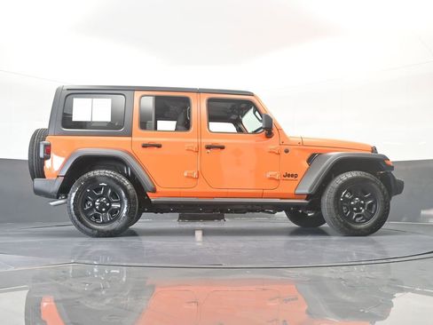Used 2025 Jeep Wrangler Sport image 62