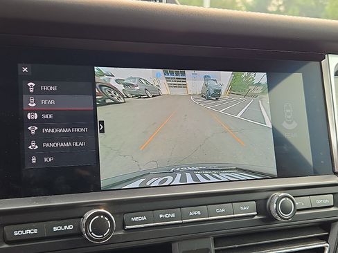 Used 2021 Porsche Macan Turbo AWD/4WD image 18