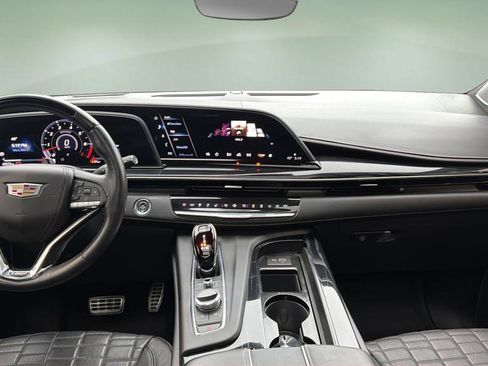 Used 2023 Cadillac Escalade V image 7