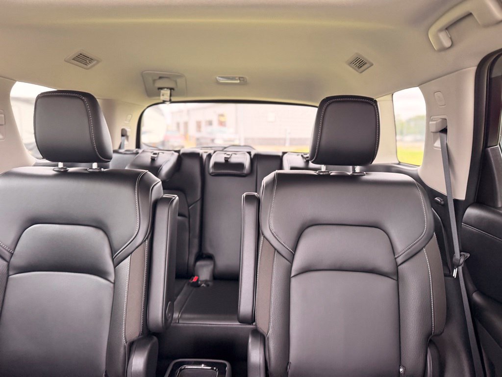 Certified 2024 Nissan Pathfinder SL w/ SL Premium Package FWD image 10