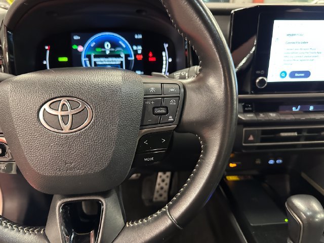 Certified 2025 Toyota Camry SE FWD image 21