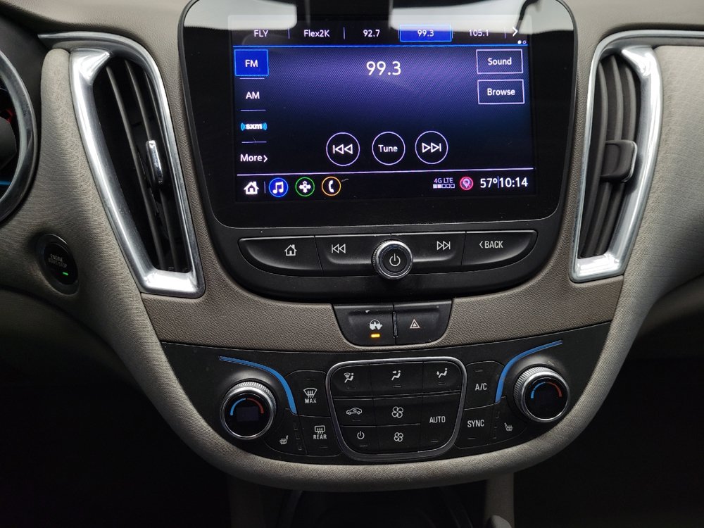 Used 2020 Chevrolet Malibu LT FWD image 25