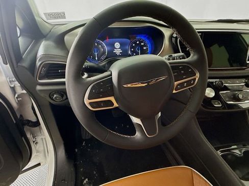 New 2026 Chrysler Pacifica Pinnacle w/ Trailer Tow Group image 11