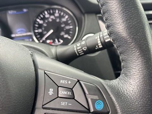 Used 2020 Nissan Rogue SL w/ Premium Package AWD/4WD image 19