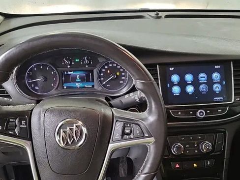 Used 2018 Buick Encore Preferred image 2