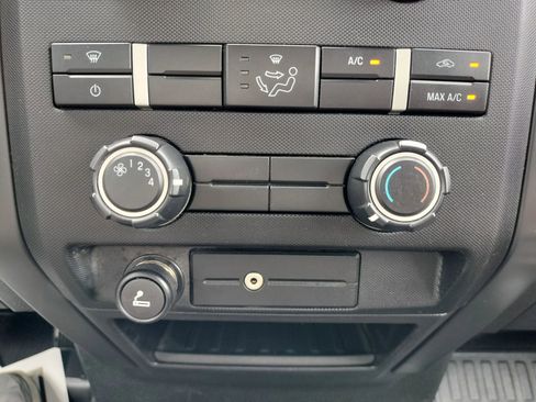 Used 2012 Ford F150 XL w/ Trailer Tow Pkg image 38