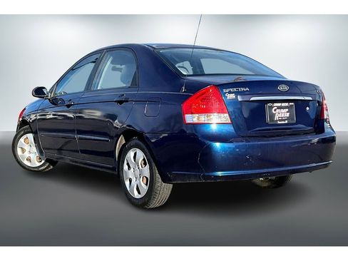 Used 2009 Kia Spectra EX image 4