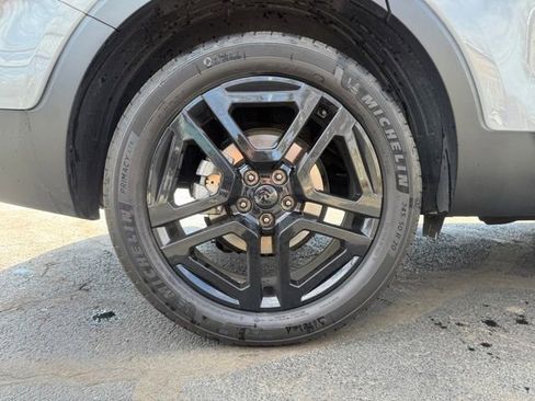 Used 2025 Kia Telluride SX Prestige X-Line image 17