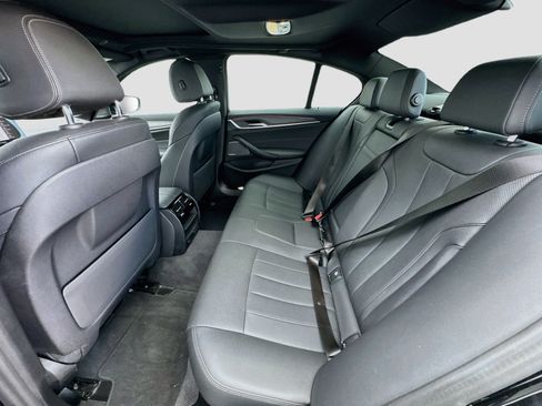 Used 2023 BMW 530i w/ Premium Package RWD image 16