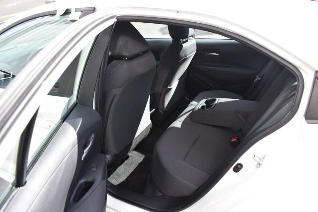 Certified 2021 Toyota Corolla LE w/ Carpet Mat Package (TMS) FWD image 20