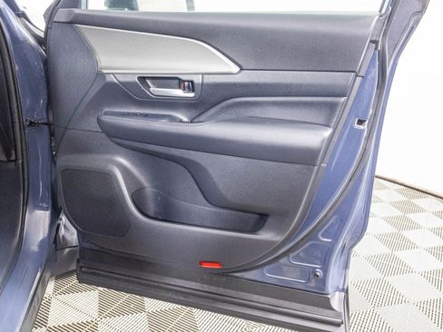 Used 2024 Toyota Grand Highlander XLE image 49