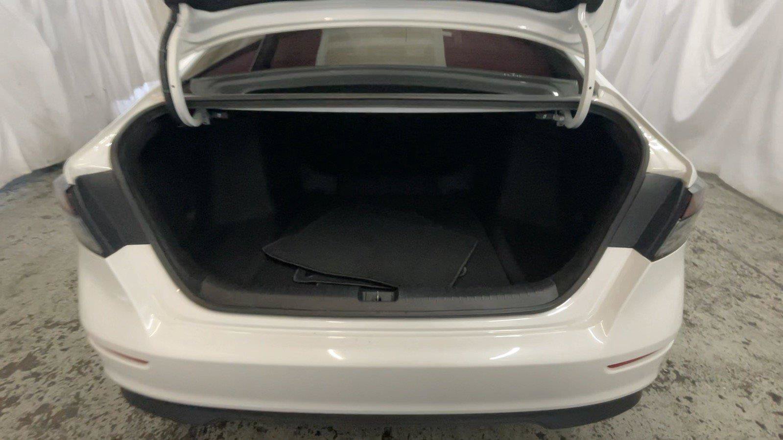 Certified 2025 Honda Accord SE image 21