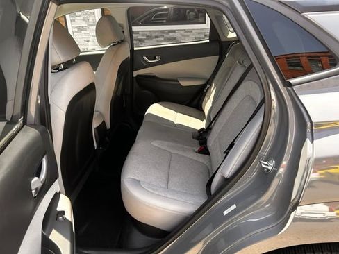 Used 2023 Hyundai Kona SE FWD image 16