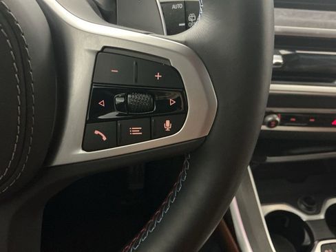 Certified 2025 BMW X7 M60i image 14