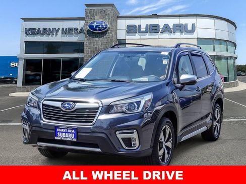 Used 2020 Subaru Forester Touring AWD/4WD image 3