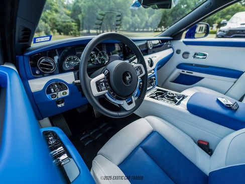 Used 2023 Rolls-Royce Ghost w/ Ghost Package image 28