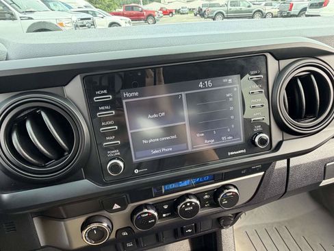 Used 2023 Toyota Tacoma SR AWD/4WD image 8