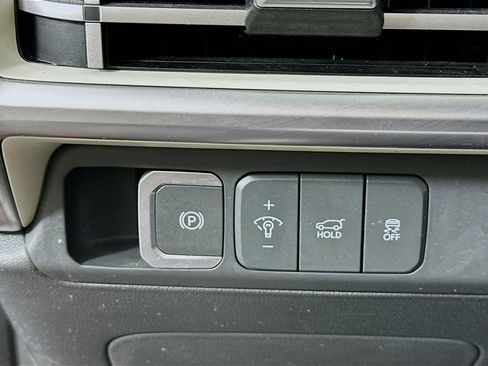 Used 2025 Hyundai Santa Fe SEL image 16