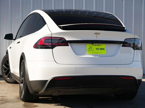 Used 2022 Tesla Model X image 6