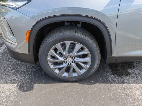 New 2026 Buick Enclave Preferred w/ Power Package FWD image 31