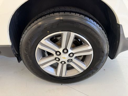 Used 2015 Chevrolet Traverse LT AWD/4WD image 49